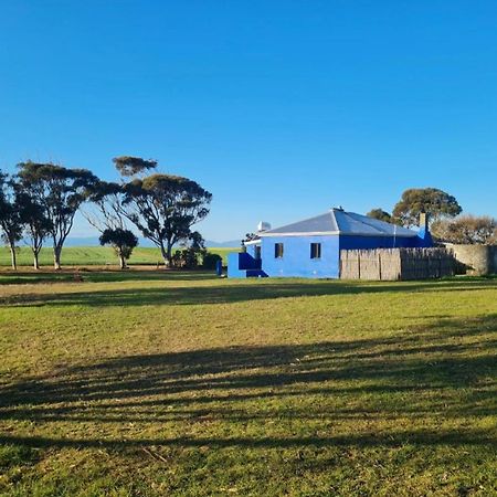 Die Blouhuis Farmhouse Retreat With A Hot Tub Cloeteskraal Eksteriør bilde